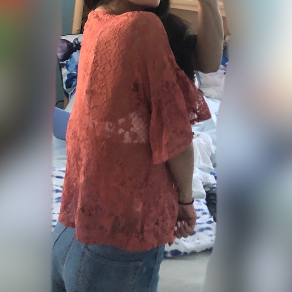 Lace top - Picture 4 of 5